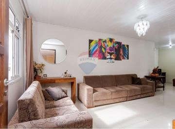 Casa · 144m² · 3 Quartos · 4 Vagas · Casa a Venda 144 m² Pinheirinho