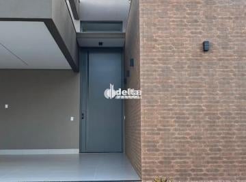 Casa · 200m² · 3 Quartos · 2 Vagas · Casa Com 3 Quartos Sendo 3 Suíte, Disponível Para Venda Em Uberlândia - Mg