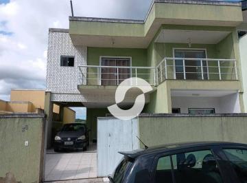Casa · 300m² · 4 Quartos · 1 Vaga · Casa Em Arsenal, São Gonçalo/rj de 300 m² 4 Quartos À Venda por R$670.000