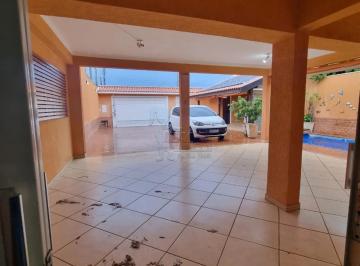 Casa · 300m² · 3 Quartos · 6 Vagas · Casa Sobrado de 200 m² Com 03 Quartos Sendo 01 Suíte À Venda - Centro Em Brodowski