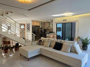 Casa · 196m² · 4 Quartos · 2 Vagas · Casa Moderna Com 3 Suítes No Coração de Aldeia