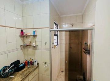 2c4b5c8c81e81b66d458383f8c7207c9.jpg · Sobrado À Venda Muito Bem Localizado, Com 163 m²