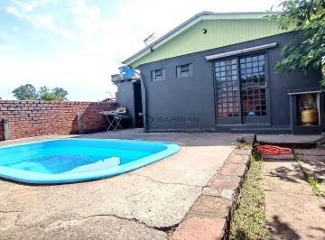 Casa · 116m² · 2 Quartos · 2 Vagas · Casa Mista Com Piscina, Bairro Esmeralda