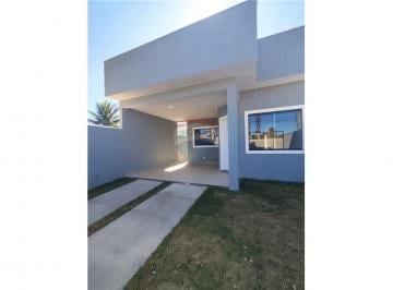 Casa · 120m² · 3 Quartos · 2 Vagas · Excelente Oportunidade! a 3 Quadras Da Praia de Itaipuaçu.