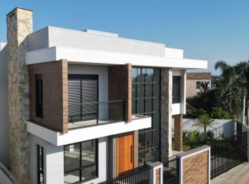 Casa · 185m² · 3 Quartos · 1 Vaga · Casa À Venda - No Centro