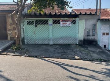 884d0ff3d32ed94ae38565ea42196f7e54ddc535 · Casa Térrea E 2 Sobrados Nos Fundos Para Renda