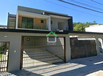 Casa · 131m² · 4 Quartos · 4 Vagas · Sobrado de Alto Padrão No Glória