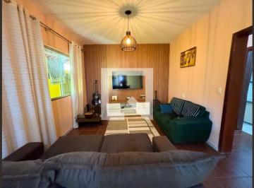 Casa · 180m² · 3 Quartos · 2 Vagas · Casa Para Aluguel - Diamante