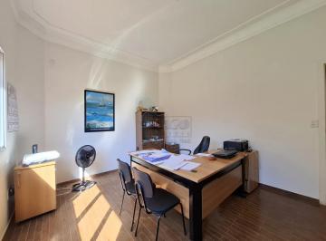 Casa · 920m² · 7 Quartos · 4 Vagas · Casa Sobrado de 473 m² Com 07 Quartos Sendo 04 Suítes Para Locação - Ribeirânia