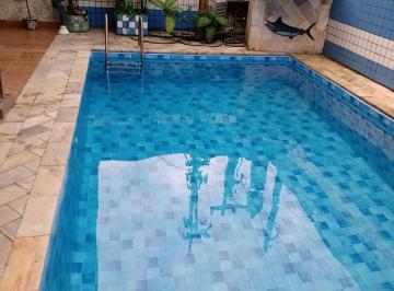 Casa · 180m² · 3 Quartos · 1 Vaga · Oportunidade Casa Isolada 3 Dormitórios Com Piscina - 50 m Da Praia - Mongaguá