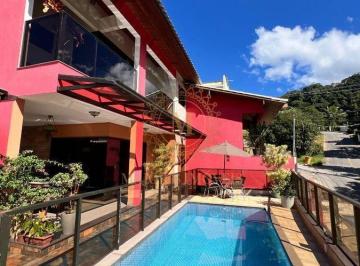 Casa · 325m² · 4 Quartos · 2 Vagas · Casa de Luxo Em Domingos Martins Com Área Gourmet, Piscina E Suíte Master Com Hidromassagem