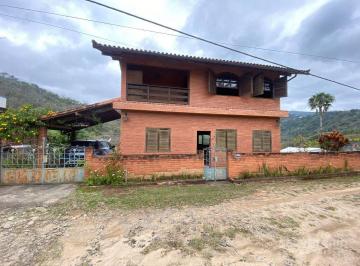 18d6a405f66832f6a825ef7ac1c442a5.jpg · Casa Com 4 Dormitórios À Venda, 194 m² por R$700.000 - Pedro Do Rio - Petrópolis/rj