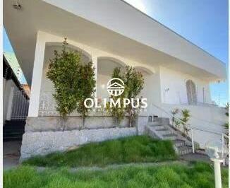 Comercial · 280m² · 4 Quartos · 2 Vagas · Excelente Casa Comercial Com 280 m² Dispondo de Ótima Localização.