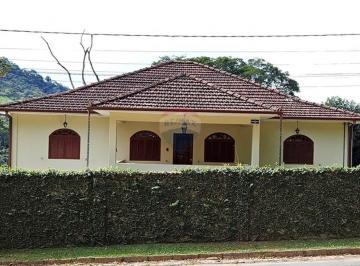 Casa · 375m² · 7 Quartos · 3 Vagas · Casa Duplex: Parada Folly Nova Friburgo