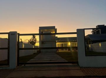 Casa · 130m² · 3 Quartos · 1 Vaga · Casa À Venda - Em Passo de Torres