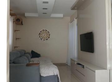fe3f6b9111b14abfbde9a7d2b075b93e.jpg · Casa Para Venda Em Uberlândia/mg - 2 Dorm. 70 m² Área Útil