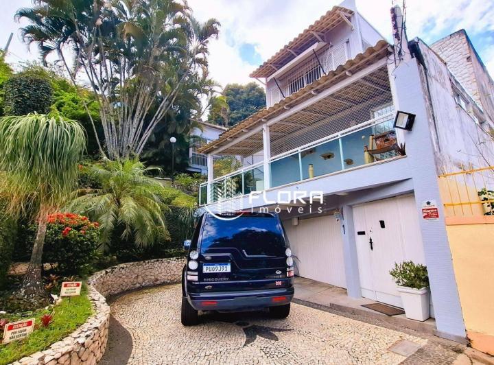 Casa Com 3 Dormitórios À Venda, 450 m² - São Francisco - Niterói/rj