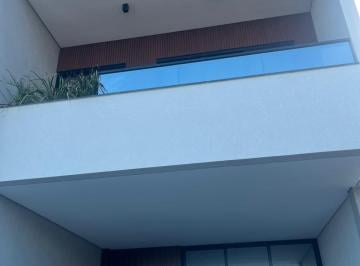 Casa · 115m² · 3 Quartos · 2 Vagas · Sobrado 120 m Da Praia de Itajuba Com Piscina