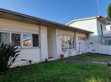 Casa · 161m² · 3 Quartos · 2 Vagas · Casa Semimobiliada Com 03 Dor (Sendo Duas Suítes) - Bairro Universitário - Com Piscina