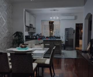 Casa · 263m² · 5 Quartos · 5 Vagas · Casa de 360 m² a Venda Com 5 Quartos, Quintal E Desingn Autêntico No Funcionários!