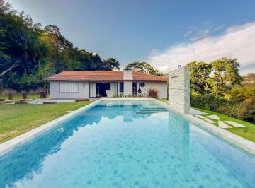 Casa · 142m² · 6 Quartos · 6 Vagas · Casa Com 4 Quartos No Parque No Imbuí, Teresópolis.