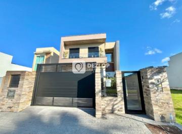 Casa · 300m² · 4 Quartos · 4 Vagas · Casa À Venda Em Beira Rio, Biguaçu | 4 Quartos Sendo 2 Suítes