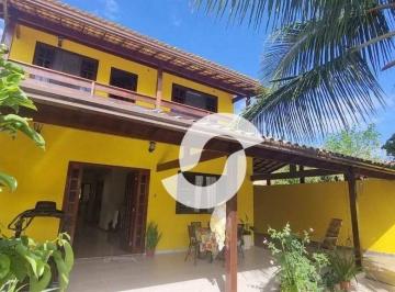 Casa · 252m² · 4 Quartos · 4 Vagas · Casa Em Centro, Maricá/rj de 252 m² 4 Quartos À Venda por R$1.200.000
