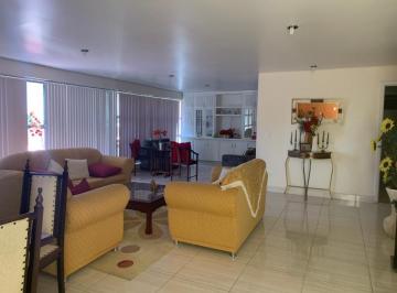 Apartamento · 334m² · 3 Quartos · 2 Vagas · Apartamento Em Centro, Araçatuba/sp de 334 m² 3 Quartos À Venda por R$950.000