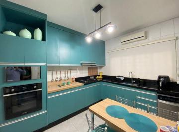 Casa · 238m² · 6 Quartos · 2 Vagas · Sobrado Em Centro, Araçatuba/sp de 238 m² 6 Quartos À Venda por R$1.400.000
