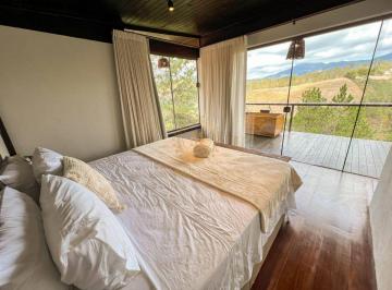 Casa · 20000m² · 1 Quarto · Cabana Premium Com Vista Para Pedra Azul