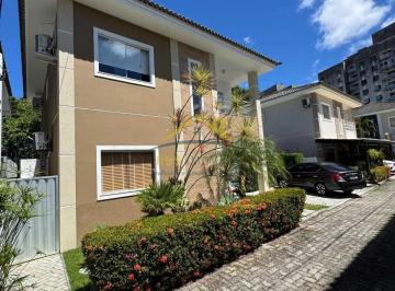 Casa · 160m² · 4 Quartos · 2 Vagas · Buraquinho Casa Aluguel Em Condomínio 4/4 3 Suítes 240 m²