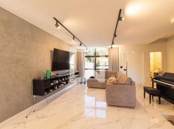 Casa · 235m² · 3 Quartos · 4 Vagas · Imoveis - Em Abranches