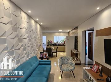 20260406T2241430300-311288270.jpg · Vende - Se Excelente Apartamento 02 Quartos No Bairro Laranjeiras
