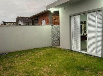 Casa · 300m² · 3 Quartos · 1 Vaga · Casa Em Cabeçudas, Laguna/sc de 300 m² 3 Quartos À Venda por R$398.000