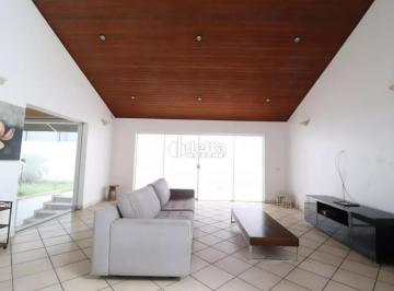 Casa · 330m² · 4 Quartos · 4 Vagas · Casa Residencial Com 4 Quartos Sendo 4 Suíte Disponível Para Locação E Venda No Bairro Lidice Em Ube