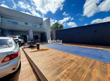 Casa · 300m² · 4 Quartos · 4 Vagas · Casa Residencial Com 4 Quartos Sendo 1 Suíte Disponível Para Locação E Venda No Bairro Shopping Park
