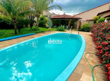 Casa · 690m² · 3 Quartos · 4 Vagas · Casa Residencial Disponível Para Venda No Bairro Vigilato Pereira Em Uberlândia - Mg.