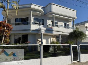 Casa · 310m² · 4 Quartos · 2 Vagas · Imoveis - No Centro