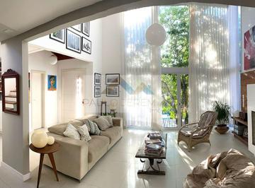 Casa · 160m² · 4 Quartos · 4 Vagas · Imoveis - Em Sambaqui