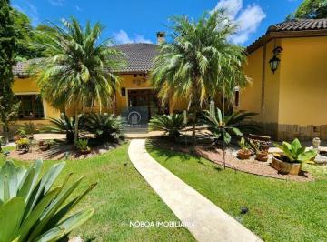 Casa · 350m² · 7 Quartos · 3 Vagas · Belíssima Casa Em Condomínio Para Locação Em Teresópolis.
