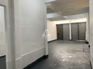 Comercial · 90m² · Loja de 90 m² Em São Cristóvão À Venda