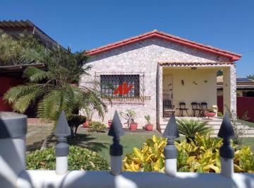 Casa · 205m² · 2 Quartos · 3 Vagas · Casa 2 Dormitórios - Piscina - Pontinha