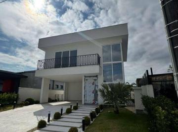 8d2dbc16ba2649a2446371f82583389e.jpg · Casa de 3 Suítes Em Condomío Fechado