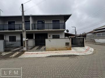 Casa · 97m² · 3 Quartos · 1 Vaga · Sobrado Mobiliado Próximo Do Mar Em Balneário Piçarras Sc