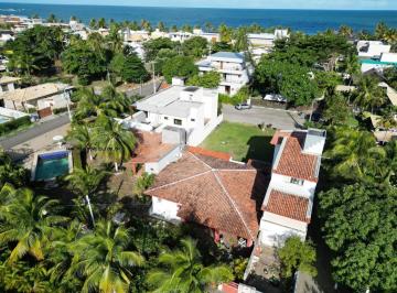 Casa · 230m² · 3 Quartos · 2 Vagas · Casa Em Condomínio Para Venda Em Camaçari, Guarajuba, 3 Dormitórios, 3 Suítes, 4 Banheiros, 2 Vagas