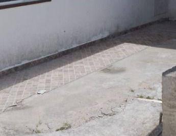 3d2c33d3f5ac4dd838e716291e9ef3c1.jpg · Casa Fundos Sjpinhais