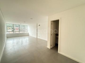 1 · Sala Comercial Com 38 m² No Saco Dos Limões
