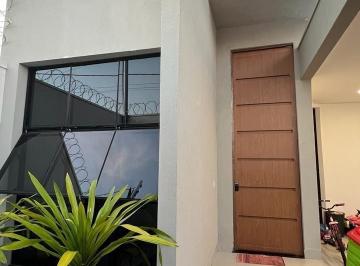 Foto 01 · Imperdível! Casa de 4 Quartos Com Suíte, Sala E 170 m² No Novo Mundo, Uberlândia - Mg: Venda Ou Locação