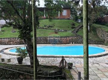 Rural · 6328m² · 3 Quartos · 5 Vagas · Linda Casa de Campo Em Teresópolis, Com Um Rio, Campo de Futebol Piscina E Um Grande Galpão.