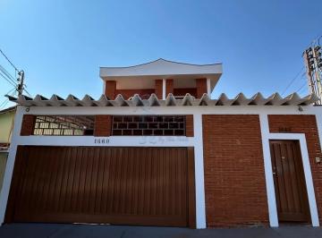 Casa · 225m² · 4 Quartos · 3 Vagas · Casa de 185 m² Com 1 Suíte À Venda - Jardim Paulistano